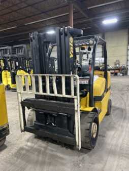 Propane Forklifts 2013  Yale GLC155VX (1)