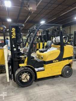 Propane Forklifts 2013  Yale GLC155VX (5)