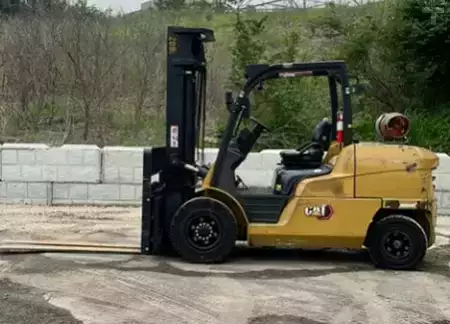 Propane Forklifts 2021  CAT Lift Trucks GP50N1 (1)