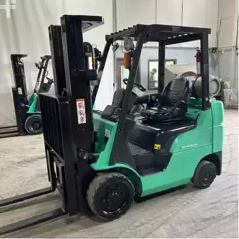 Chariots élévateurs GPL  Mitsubishi FGC25N (1)