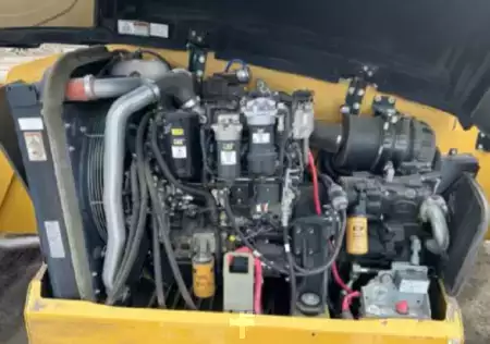 Manipulador Telescópico fijo 2019  CAT Lift Trucks TL1055D (5)