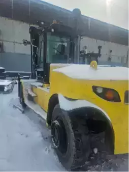 Montacargas diésel 2020  Hyster H360XD48 (2)