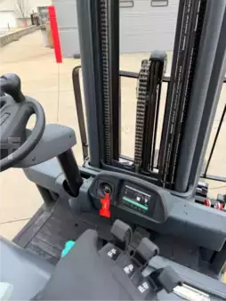 4-Wheel Electric 2024  CAT Lift Trucks 2ET4000 (2)