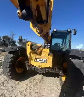 Manipulador Telescópico fijo 2015  JCB 507-42 (2)