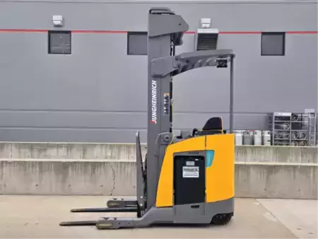 4-Wheel Electric 2023  Jungheinrich ETR345A (2)