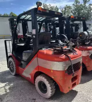 Propane Forklifts 2021  Baoli KBG30 (1)