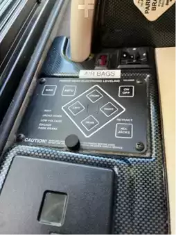 Other 2005  Fleetwood Expedition 34M (26)