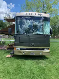 Other 2005  Fleetwood Expedition 34M (4)