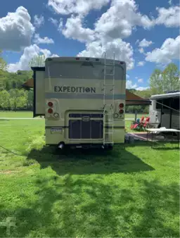 Other 2005  Fleetwood Expedition 34M (5)