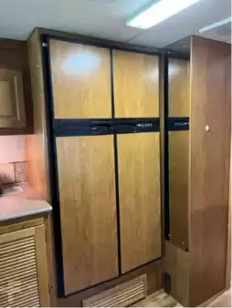 Other 2005  Fleetwood Expedition 34M (6)