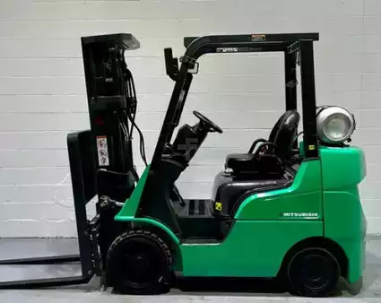 Montacargas GLP 2020  Mitsubishi FGC25N (1)