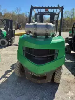Propane Forklifts 2015  Mitsubishi FG50 (4)
