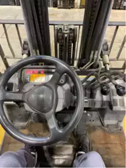 Montacargas GLP 2017  CAT Lift Trucks GP50CN (2)