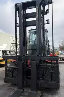 Montacargas diésel 2016  Kalmar DCG180-12 (2)