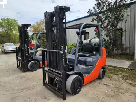 Propane Forklifts 2018  Toyota 8FGCU30 (1)