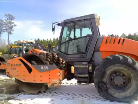 Misceláneos 2019  Hamm H12iP (1)