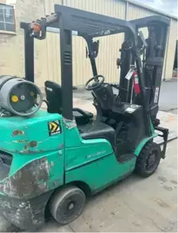 Propane Forklifts 2019  Mitsubishi FGC33N (1)