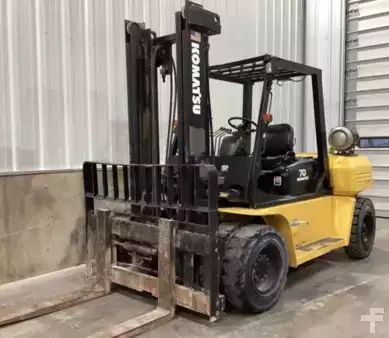 Diesel Forklifts 2008  Komatsu FG70-8 (1)