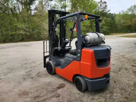 Propane Forklifts 2018  Toyota 8FGCU30 (2)
