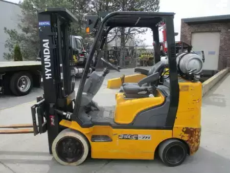 Montacargas GLP 2018  Hyundai 25LC-7A (4)