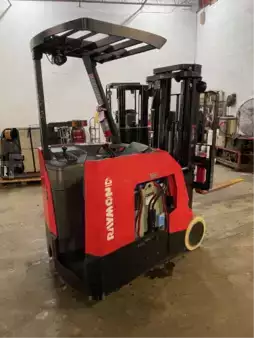 Montacargas Eléctrico (4 ruedas) 2019  Raymond 425-C30TT (3)