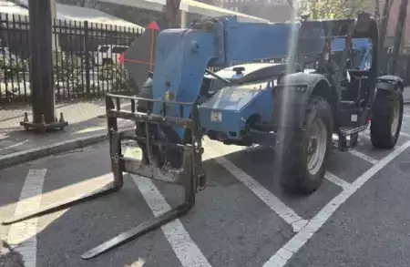 Telehandler Fixed 2015  Genie GTH-844 (1)