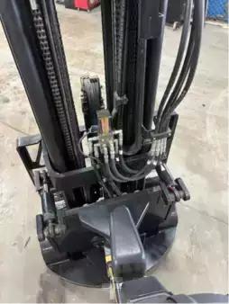 Chariots électriques à 4 roues  Bendi B30/42AC 180D (7)