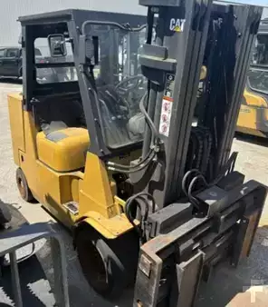 Propane Forklifts 2018  CAT Lift Trucks GC55K (1)