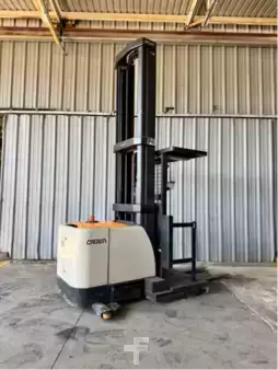4-Wheel Electric  Crown SP4050-30 (2)