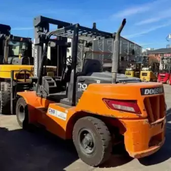 Montacargas diésel 2019  Doosan D70S (2)