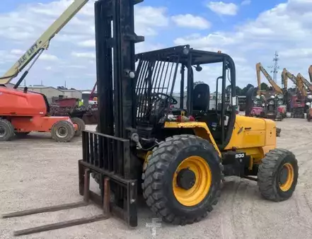 Montacargas diésel 2018  JCB 930 (1)
