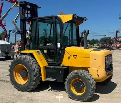 Montacargas diésel 2019  JCB 930 (1)