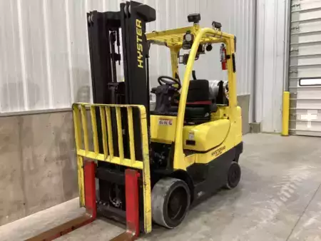 Propane Forklifts 2019  Hyster S60FT (1)