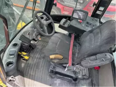 Diesel Forklifts 2019  Yale GDP300EC (2)