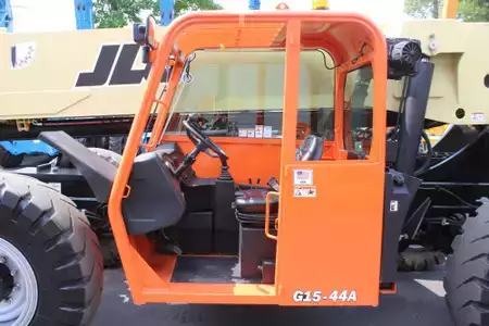 Manipulador Telescópico fijo  JLG G15-44A (8)