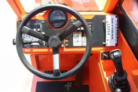 Manipulador Telescópico fijo  SkyTrak 12054 (9)