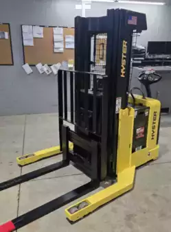 Montacargas Eléctrico (4 ruedas) 2020  Hyster W30ZR (1)
