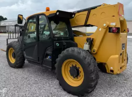 Manipulador Telescópico fijo  CAT Lift Trucks TL642D (2)