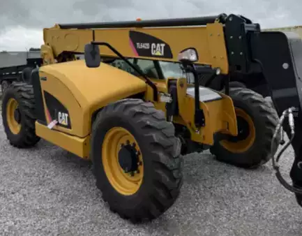 Manipulador Telescópico fijo  CAT Lift Trucks TL642D (5)