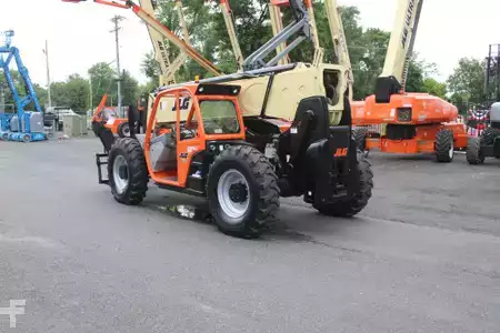 Manipulador Telescópico fijo 2016  JLG 1055 (2)