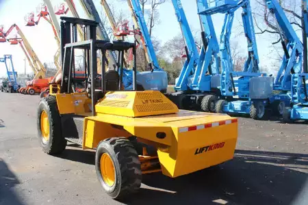 Montacargas diésel  Lift King LK16M22 (4)