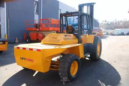 Montacargas diésel  Lift King LK16M22 (5)