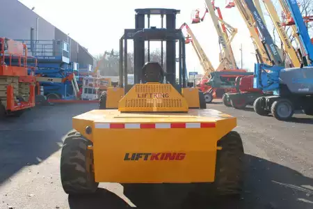 Montacargas diésel  Lift King LK16M22 (7)
