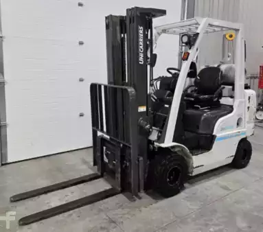 Montacargas diésel 2022  Unicarriers AF50DF (1)