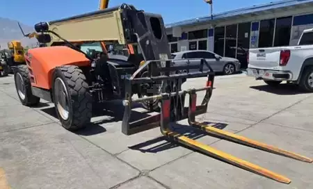 Telehandler Fixed 2017  JLG 943 (1)