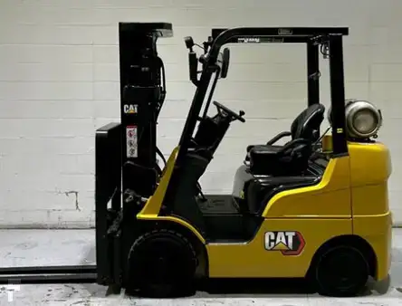Montacargas GLP 2021  CAT Lift Trucks 2C5000 (1)