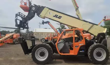 Manipulador Telescópico fijo 2026  JLG 1255 (1)