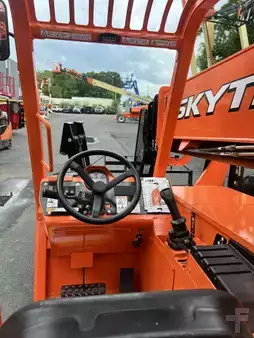 Telehandler Fixed 2020  SkyTrak 10054 (9)
