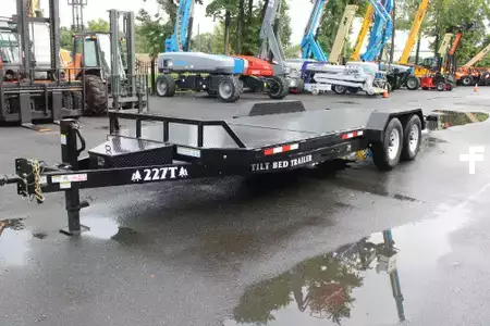 Misceláneos 2026  Industrias America 227T Tilt Bed Trailer (1)
