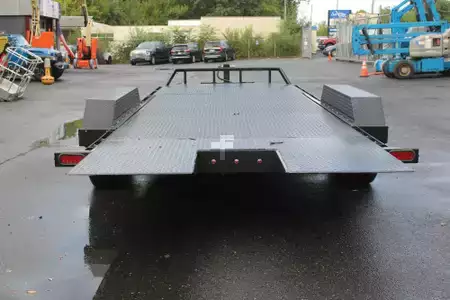 Misceláneos 2026  Industrias America 227T Tilt Bed Trailer (2)